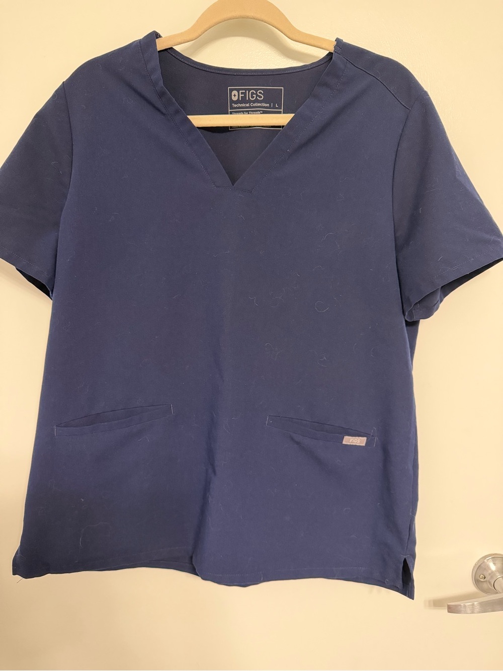 Figs Casma Scrub Top in navy